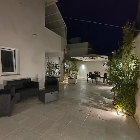 Casa Tizy Apartment Botrugno Exterior photo