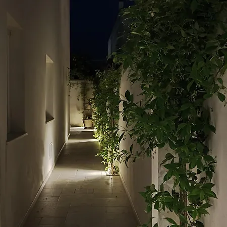 Casa Tizy Apartment Botrugno Exterior photo