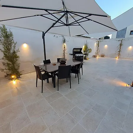 Casa Tizy Apartment Botrugno Exterior photo