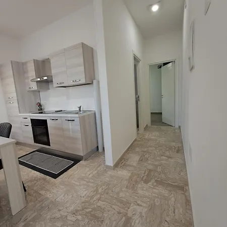 Casa Tizy Apartment Botrugno Exterior photo